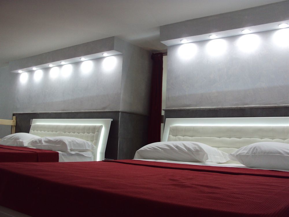 Suite Apartments Angioini Napoli Exterior foto